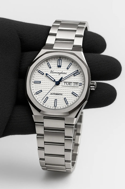 Success Way Silver Timepiece With White Dial Quartz Movement For Men