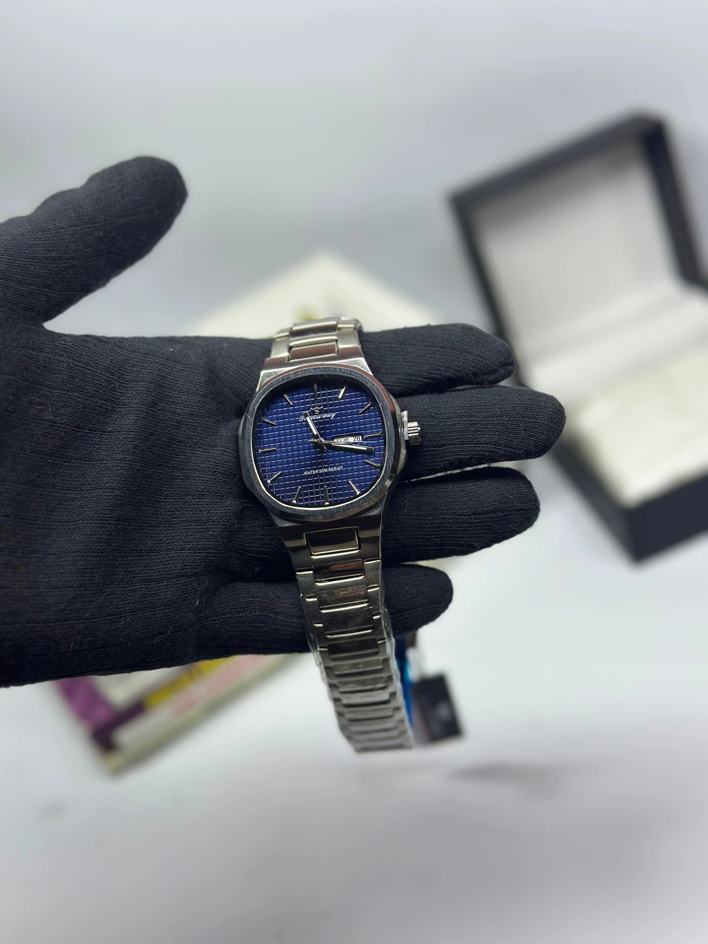 Success Way Trendy Unique Silver Quartz Watch With Blue Dial